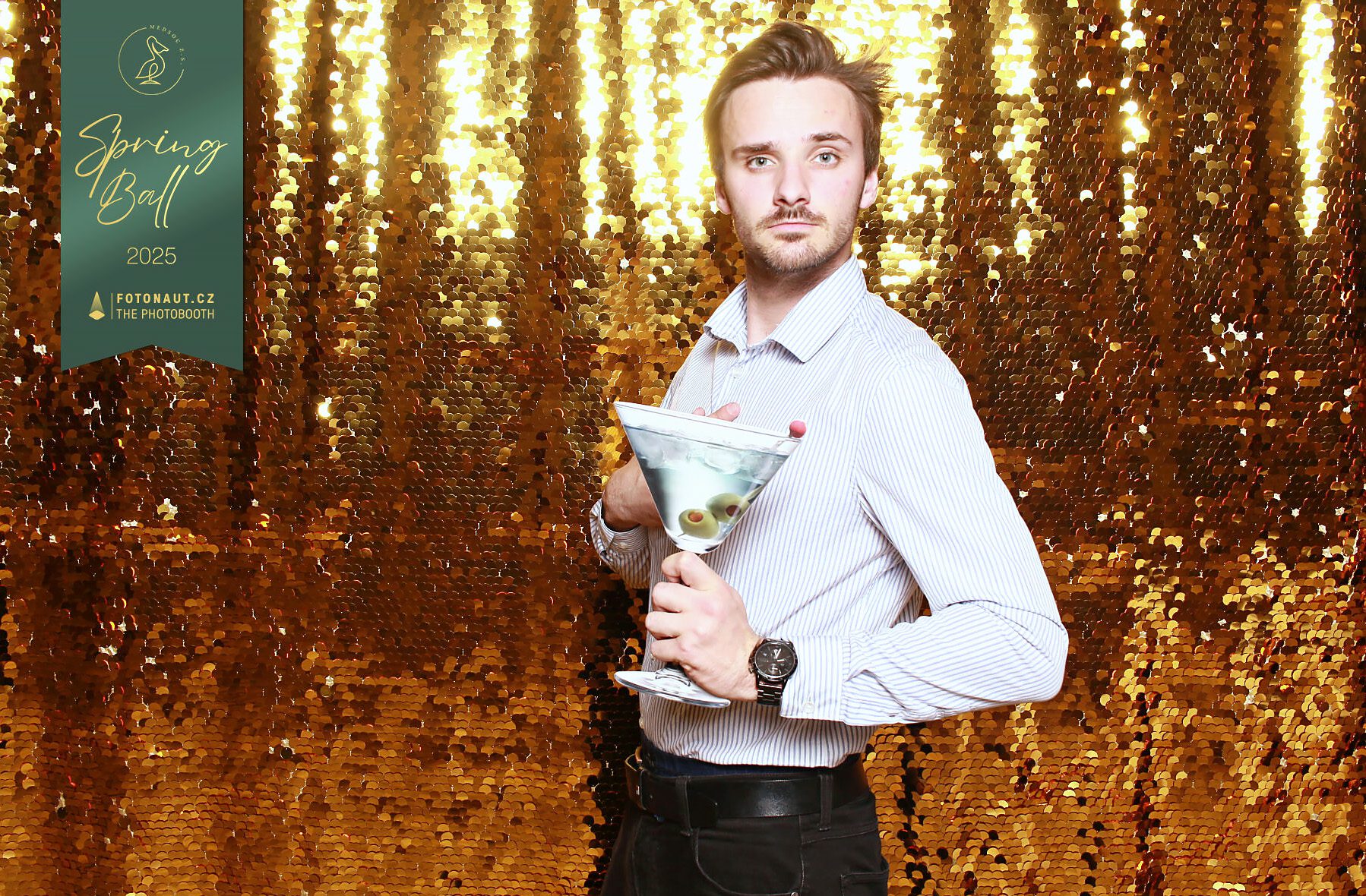 fotokoutek-ples-medsoc-spring-ball-3-5-2025-950790