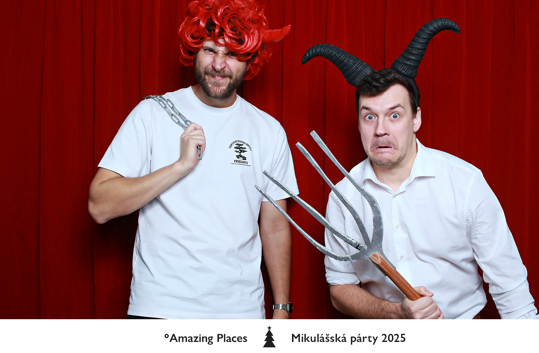 fotokoutek-firemni-vecirek-praha-mikulasska-party-amazing-places-4-12-2025-973904